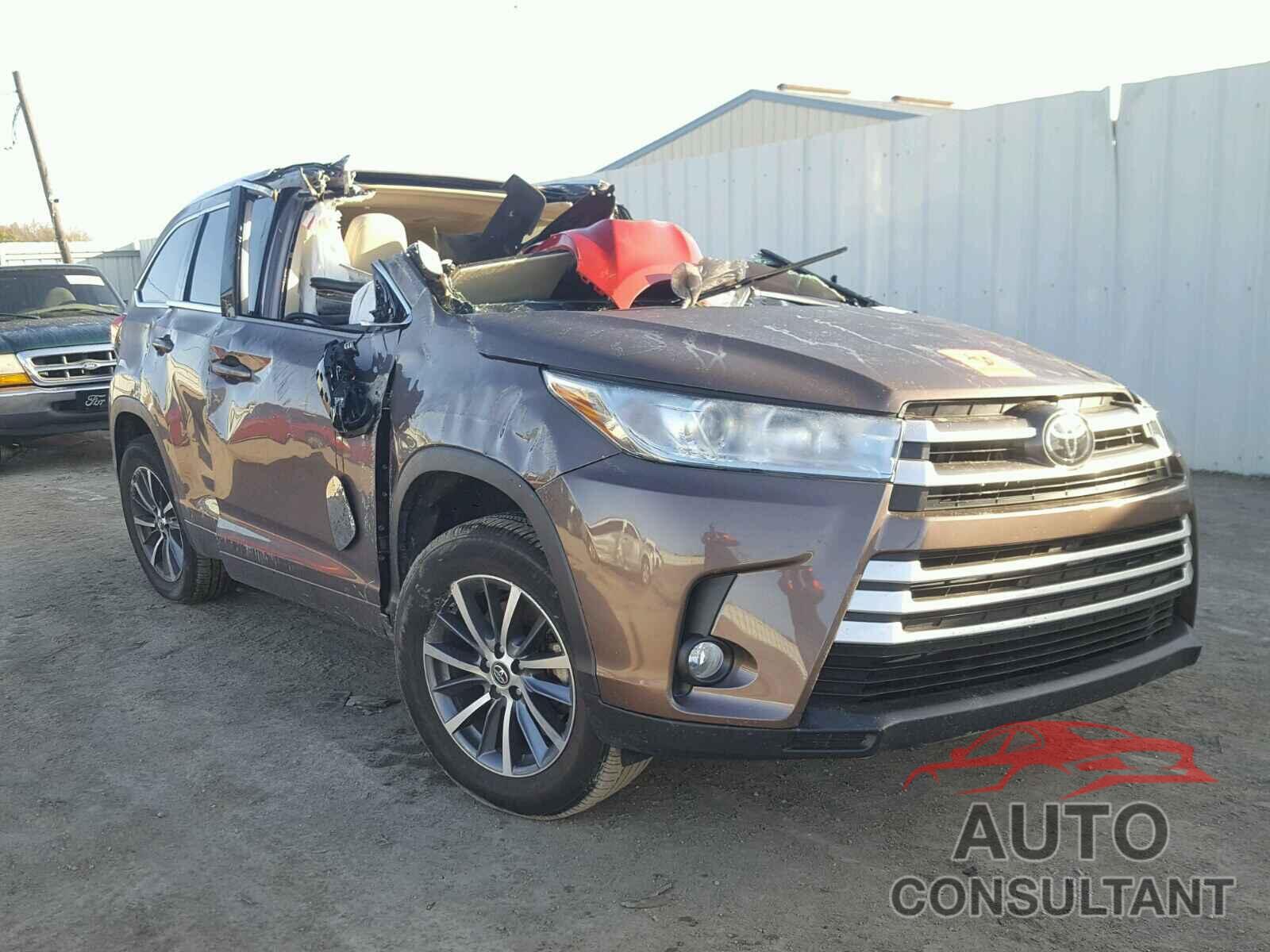 TOYOTA HIGHLANDER 2017 - 5TDKZRFH6HS233938