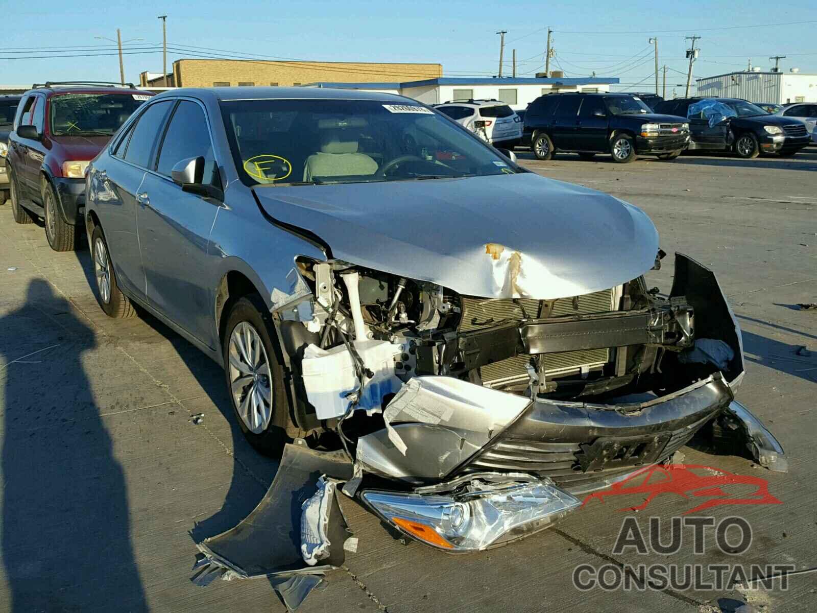 TOYOTA CAMRY 2016 - 4T4BF1FK8GR564005