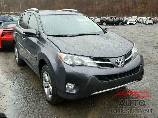 TOYOTA RAV4 2015 - JTMRFREV3FJ024584