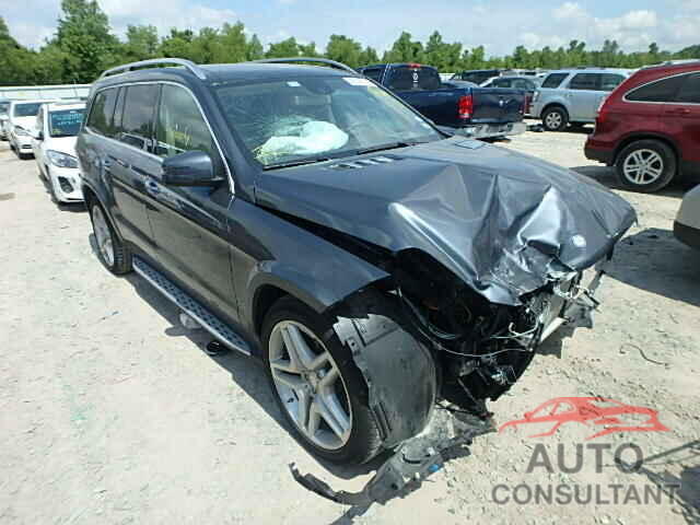 MERCEDES-BENZ GL550/63 2015 - 4JGDF7DE0FA524830
