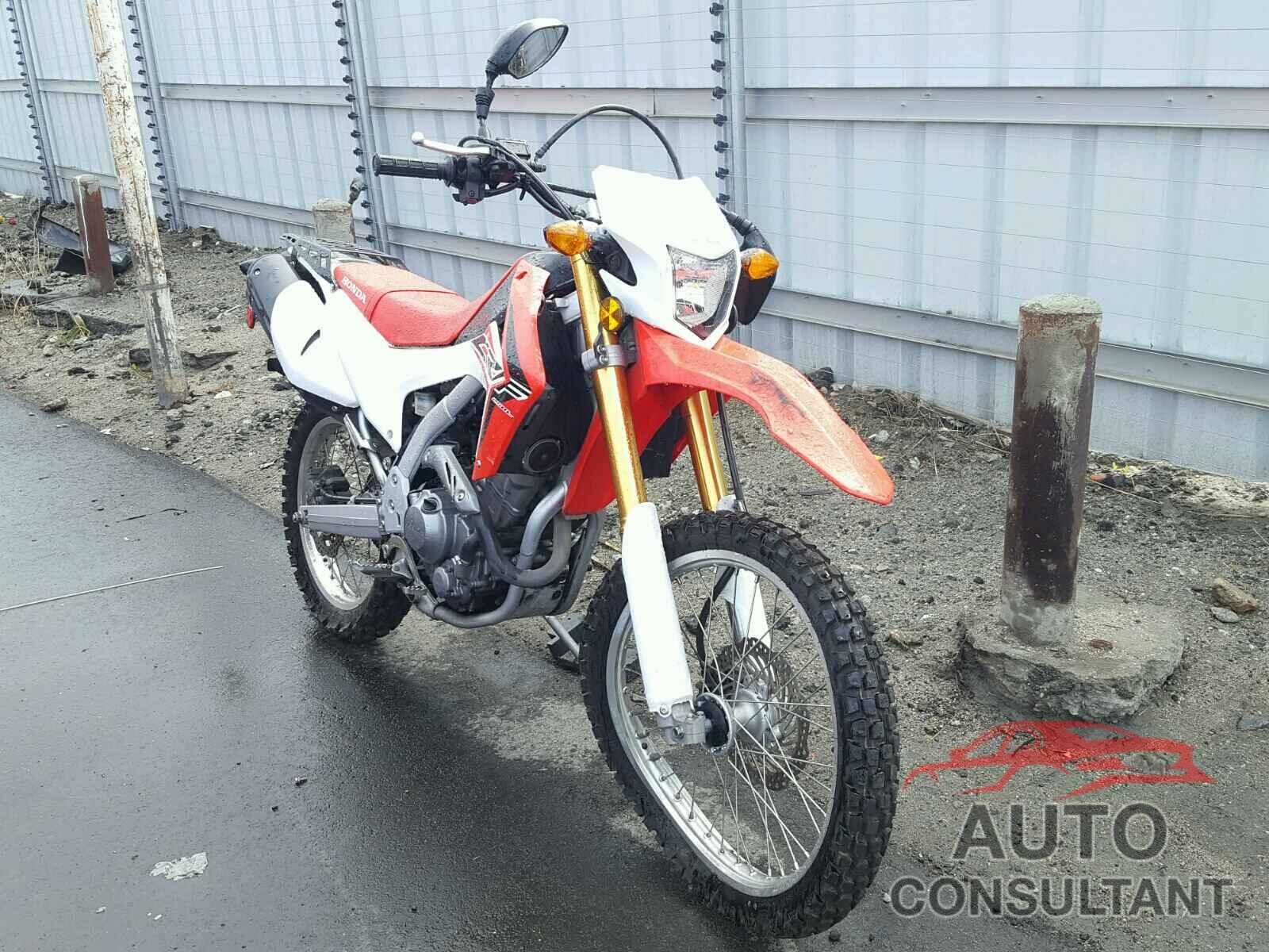 HONDA DIRTBIKE 2015 - MLHMD3819F5204115
