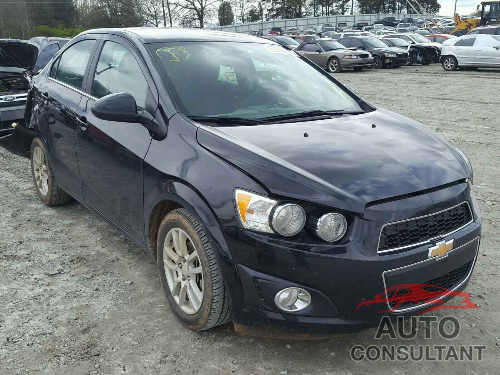 CHEVROLET SONIC 2016 - 1G1JC5SH9G4184264