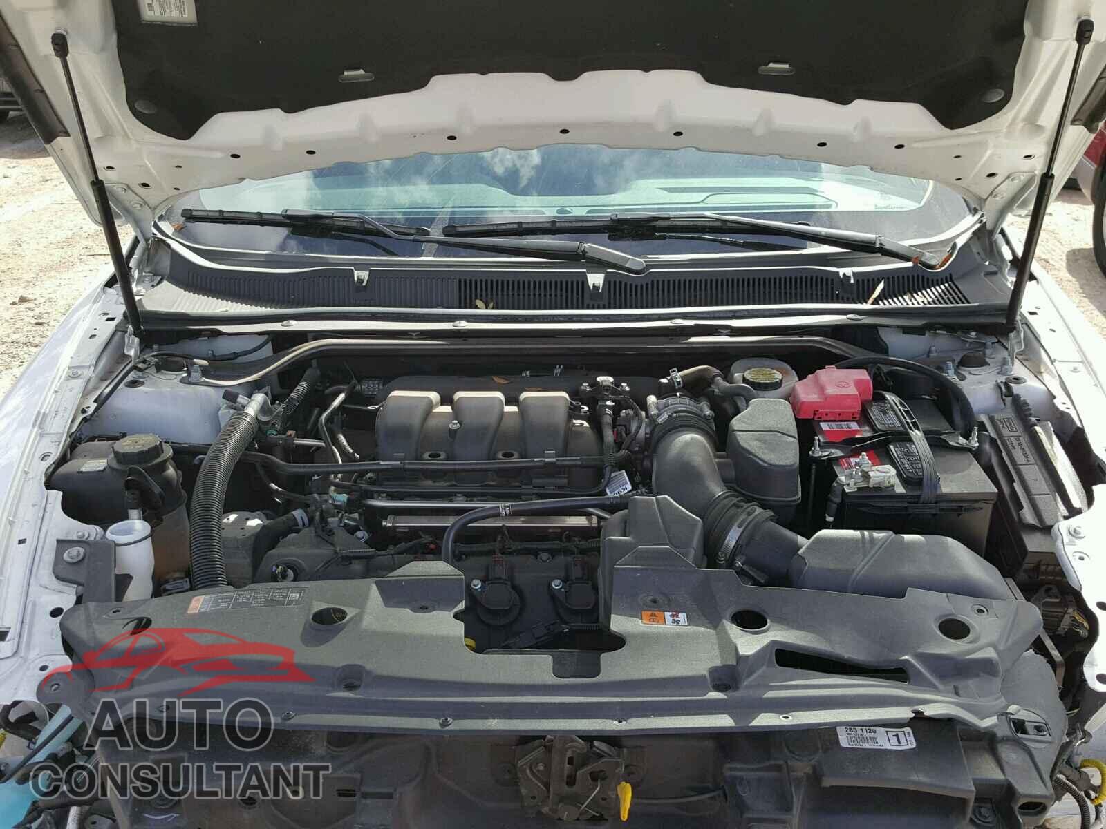 FORD TAURUS 2015 - 1FAHP2E80FG123697
