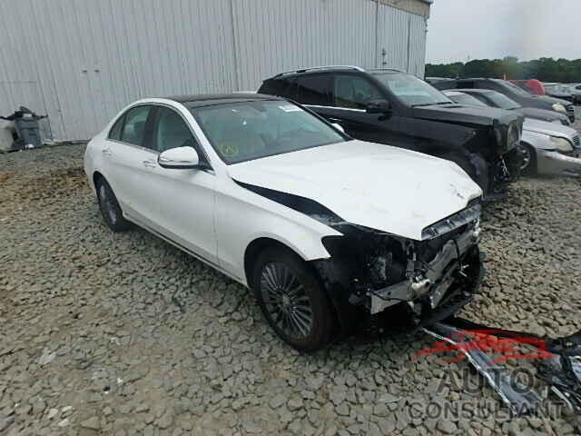 MERCEDES-BENZ C300 2015 - 55SWF4KB0FU064725
