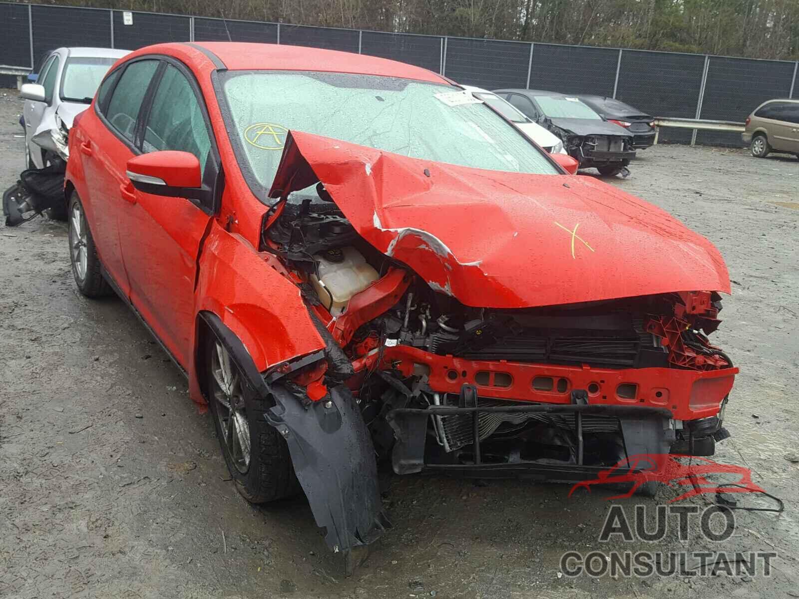FORD FOCUS 2015 - 1FADP3K20FL329355
