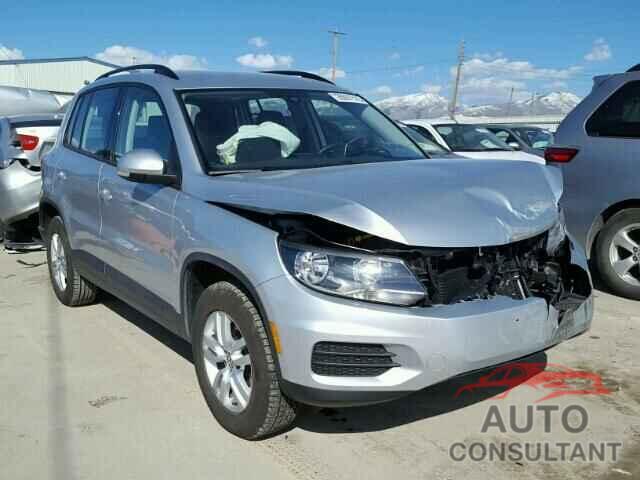 VOLKSWAGEN TIGUAN 2017 - WVGBV7AX3HK007230