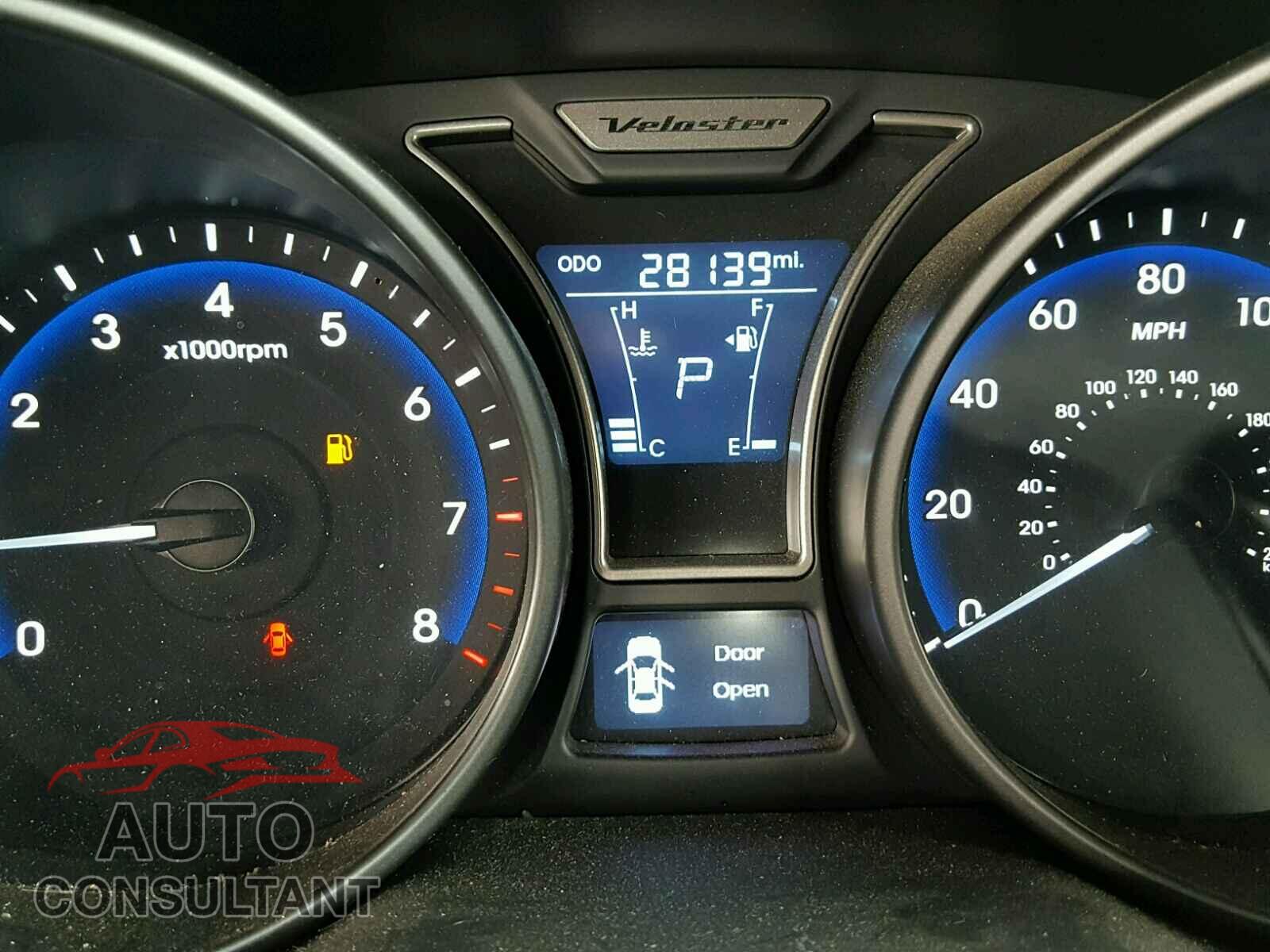 HYUNDAI VELOSTER 2015 - KMHTC6AE2FU226149