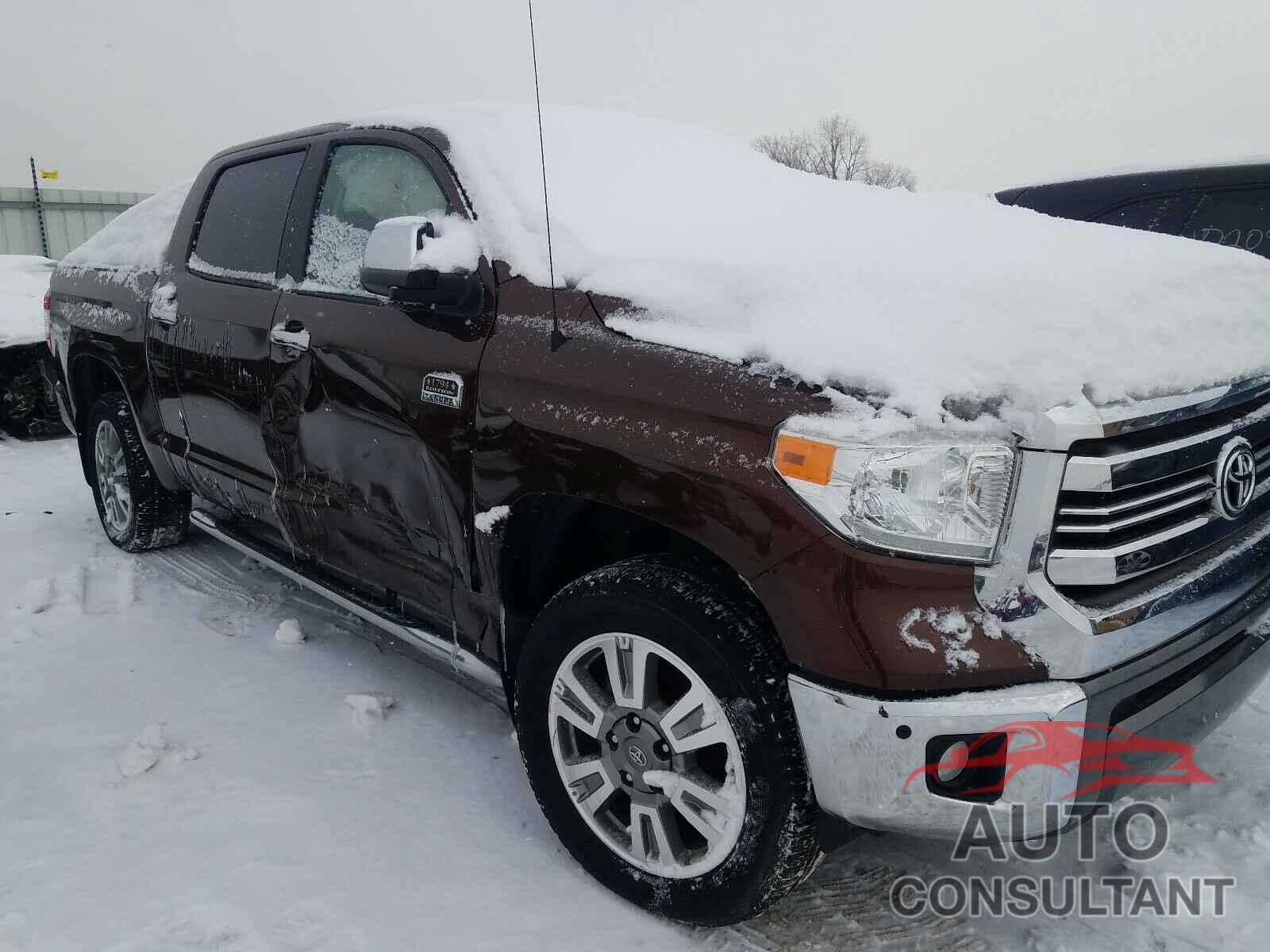 TOYOTA TUNDRA 2017 - 5TFAW5F18HX599605