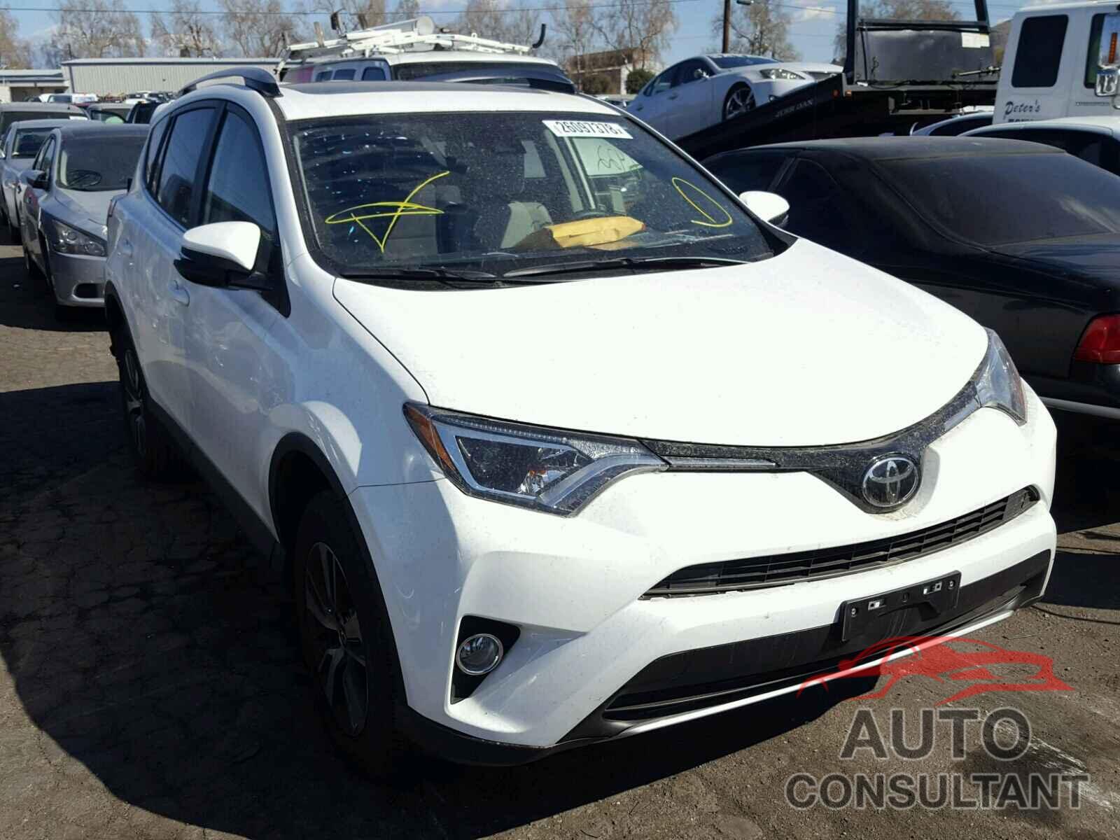 TOYOTA RAV4 2017 - JTMWFREV9HD098581