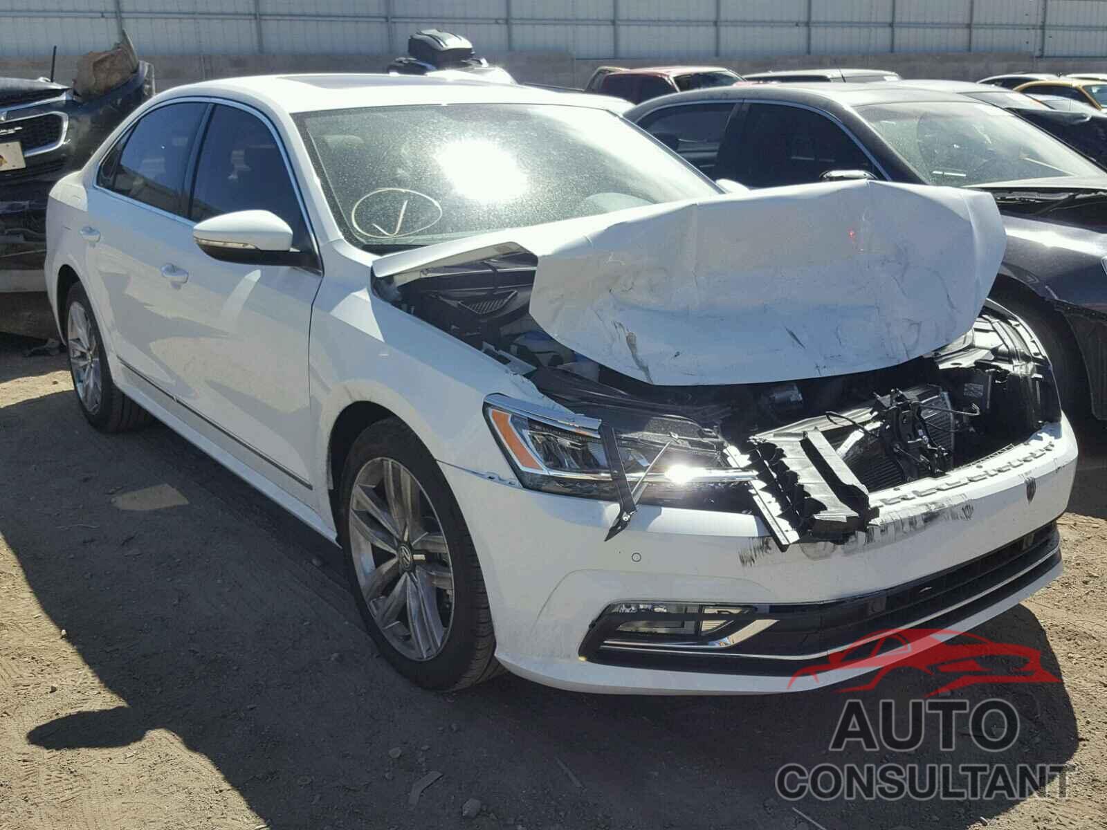 VOLKSWAGEN PASSAT 2017 - 1VWGT7A30HC075022