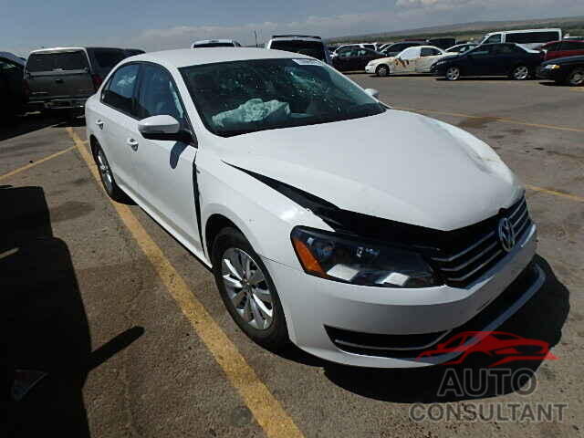 VOLKSWAGEN PASSAT 2015 - 1VWAT7A37FC025124