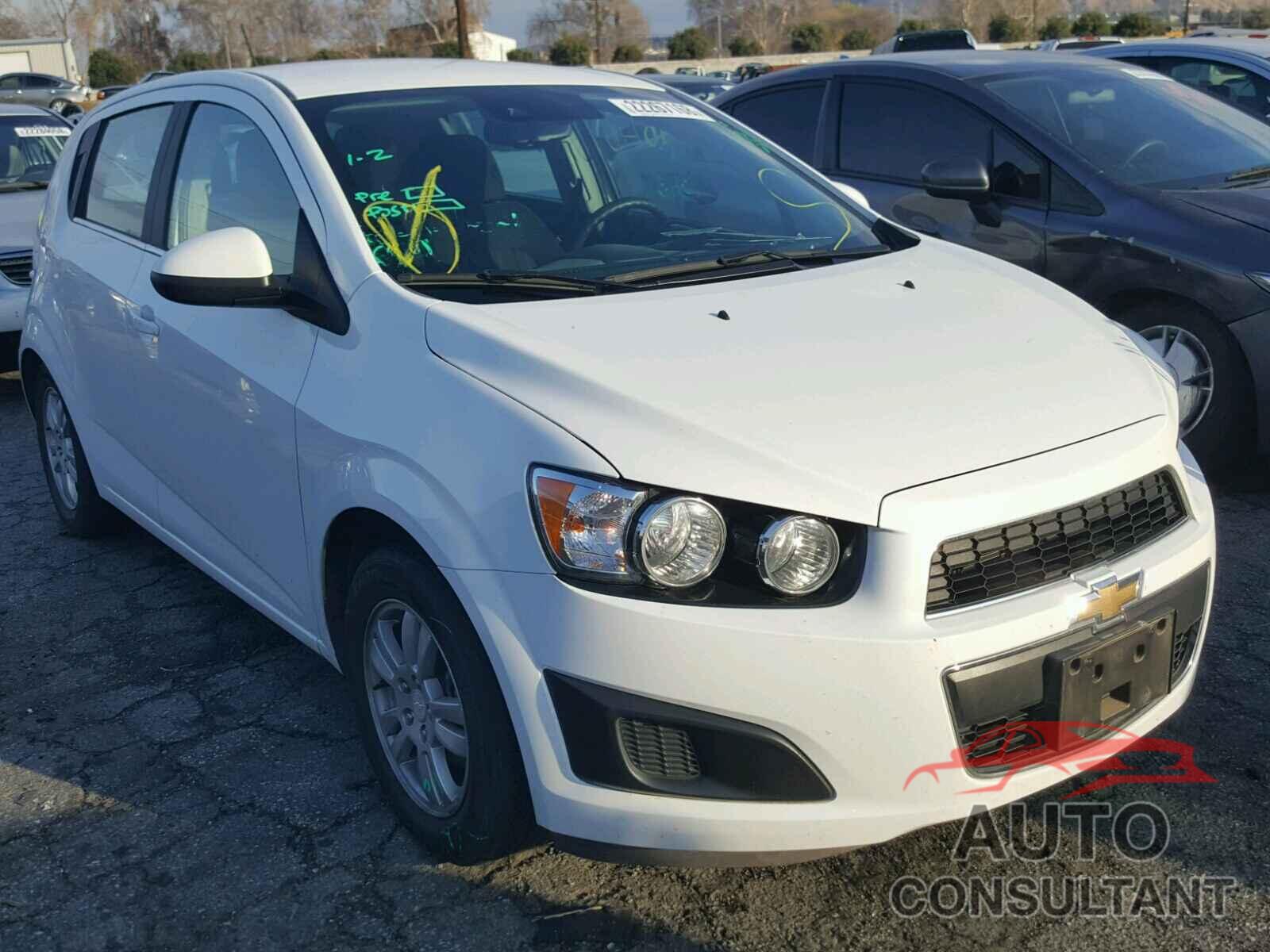 CHEVROLET SONIC 2016 - 1G1JC6SG0G4125407