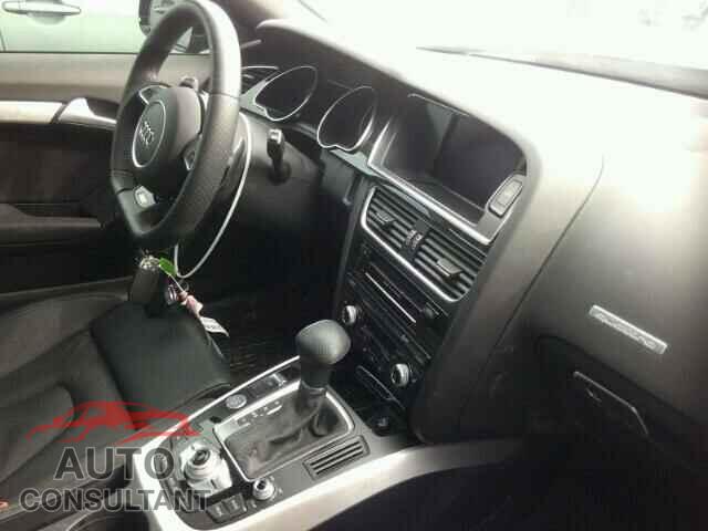 AUDI A5 2015 - WAUMFBFRXFA038742