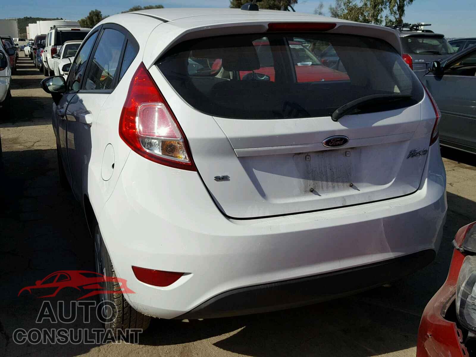 FORD FIESTA 2015 - 3FADP4EJ4FM107960
