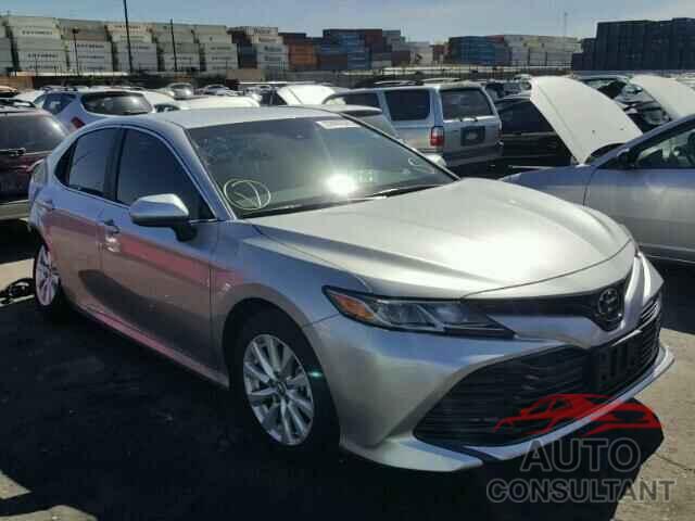 TOYOTA CAMRY 2018 - 4T1B11HK0JU062750