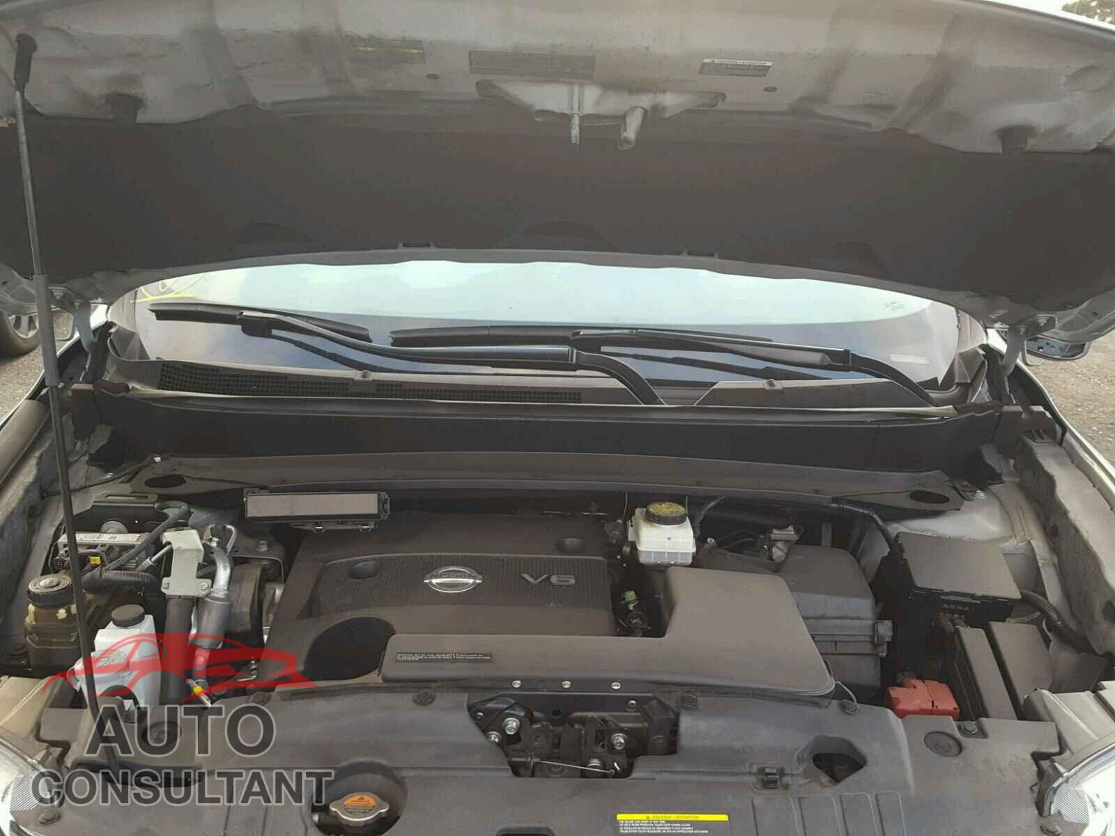 NISSAN PATHFINDER 2015 - 5N1AR2MN9FC642778