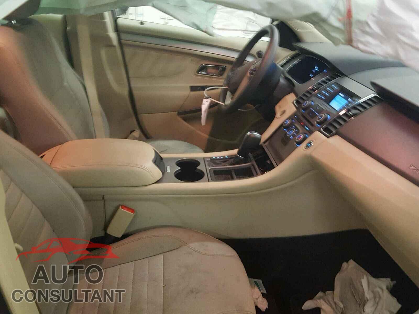 FORD TAURUS 2015 - 1FAHP2D80FG140713