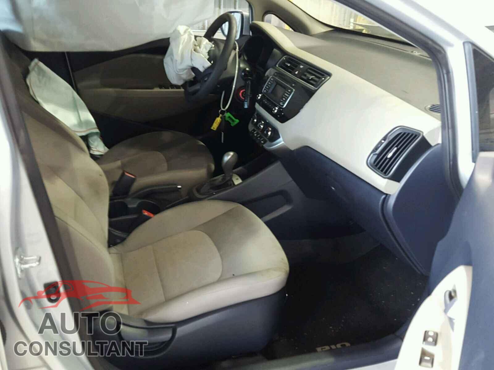 KIA RIO 2017 - KNADM4A36H6071375