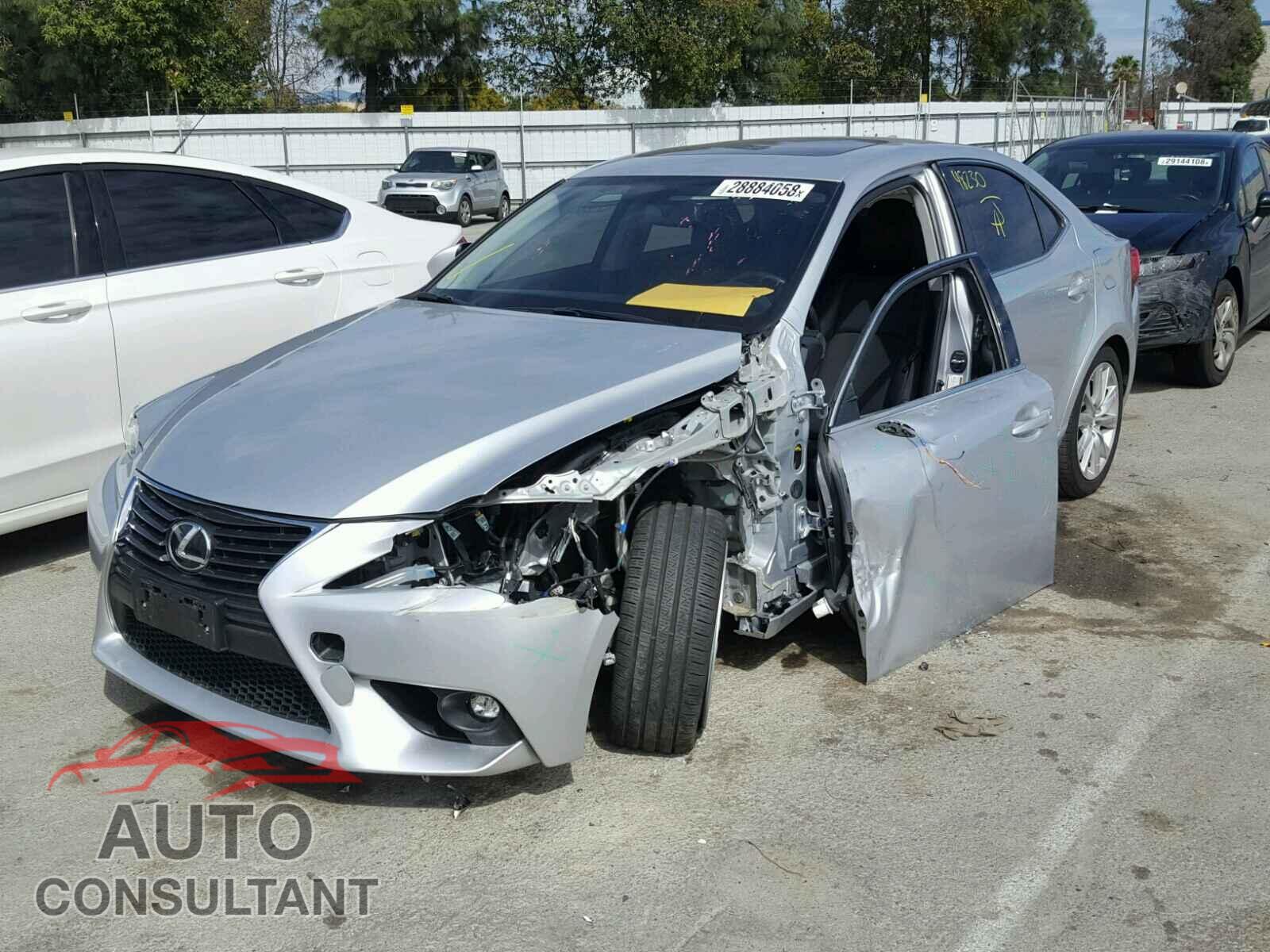 LEXUS IS250 2015 - JTHBF1D20F5072951