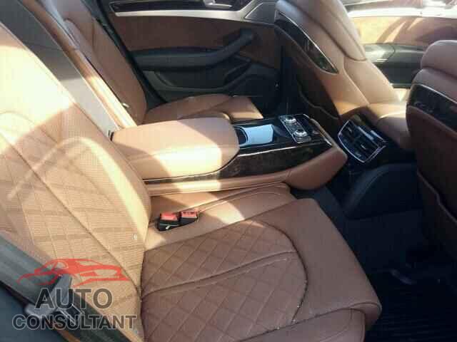 AUDI A8 2017 - WAUK3AFD1HN007776