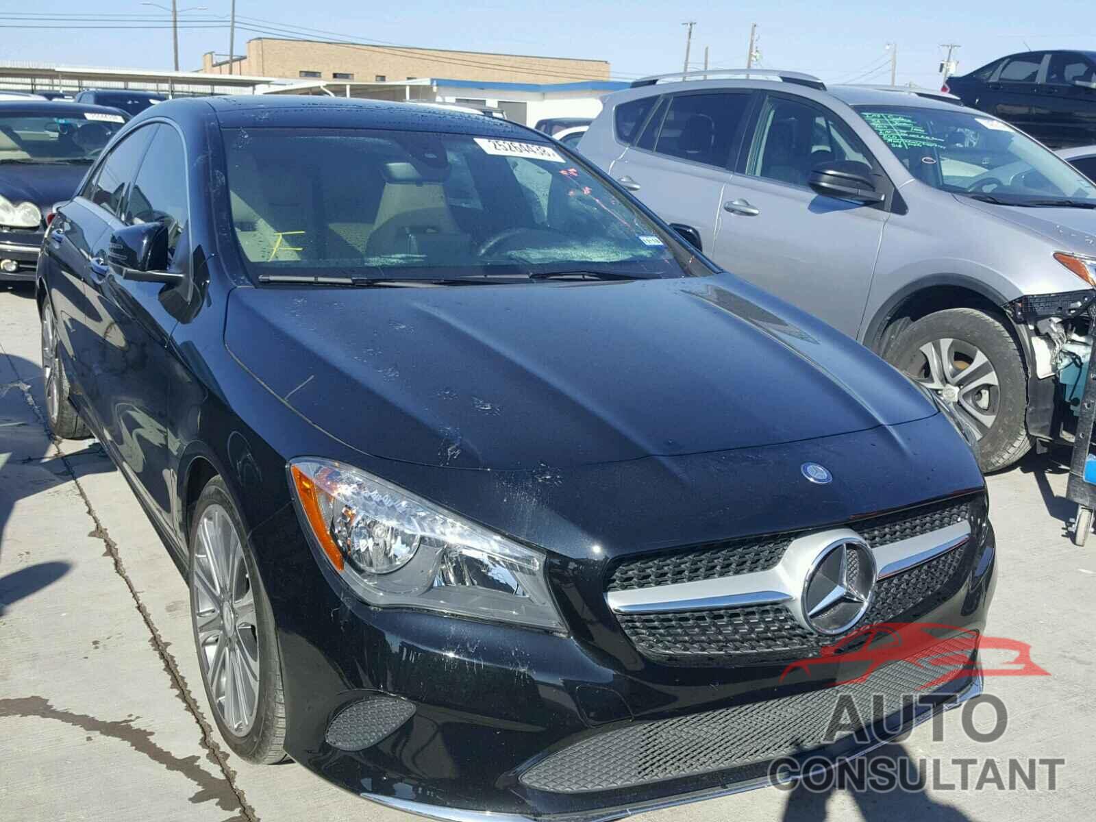 MERCEDES-BENZ CLA 250 2017 - WDDSJ4EB5HN449203