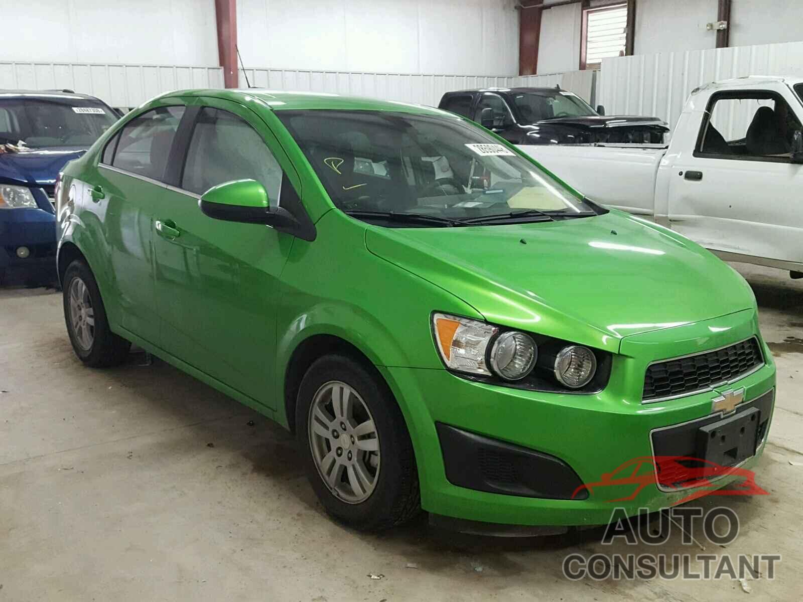 CHEVROLET SONIC 2015 - 1G1JC5SH6F4131035