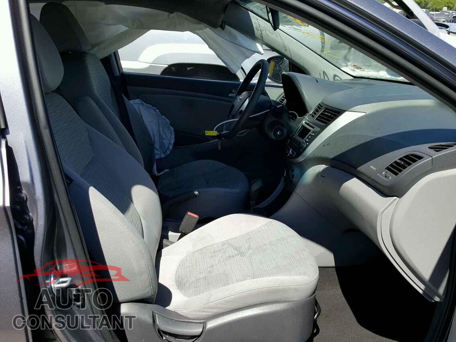 HYUNDAI ACCENT 2016 - KMHCT4AE8GU964589