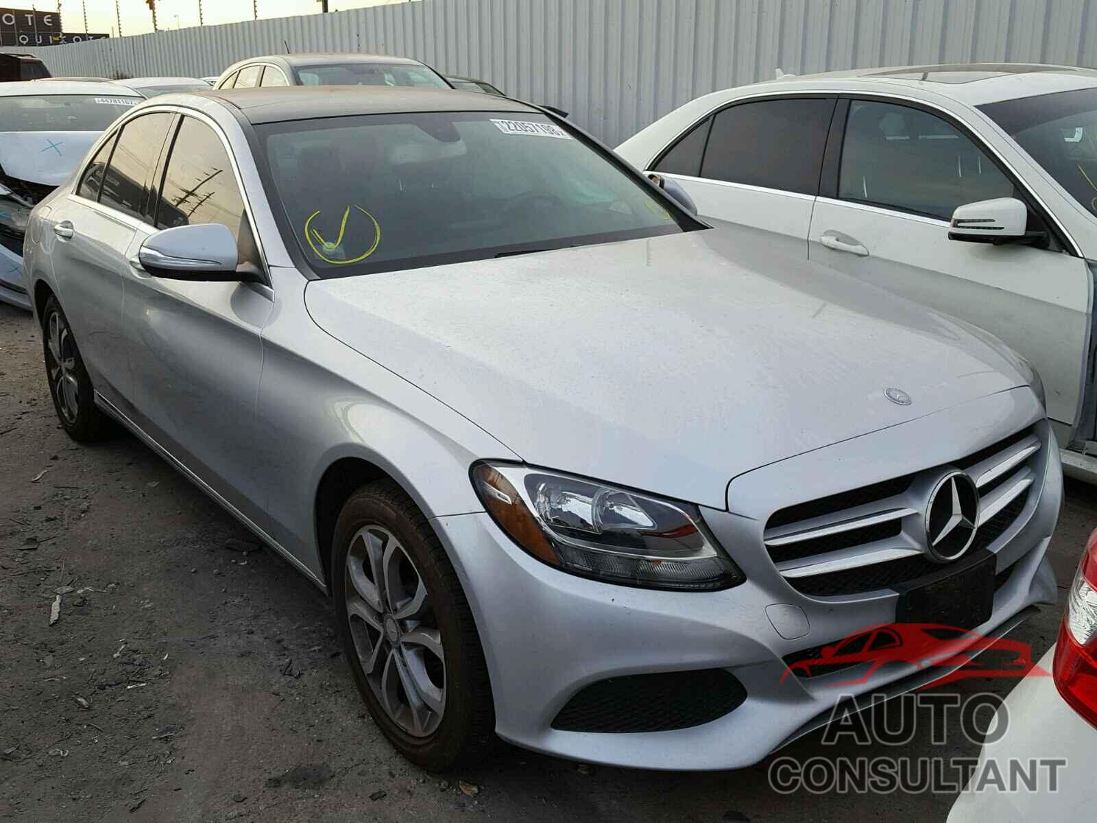MERCEDES-BENZ C300 2015 - 55SWF4JB4FU047184