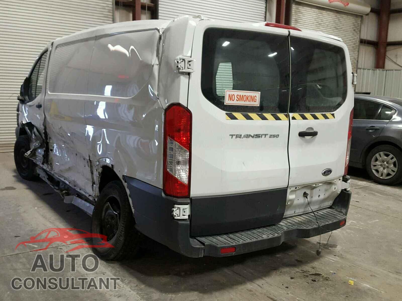 FORD TRANSIT CO 2015 - 1FTNR1ZM7FKA88582
