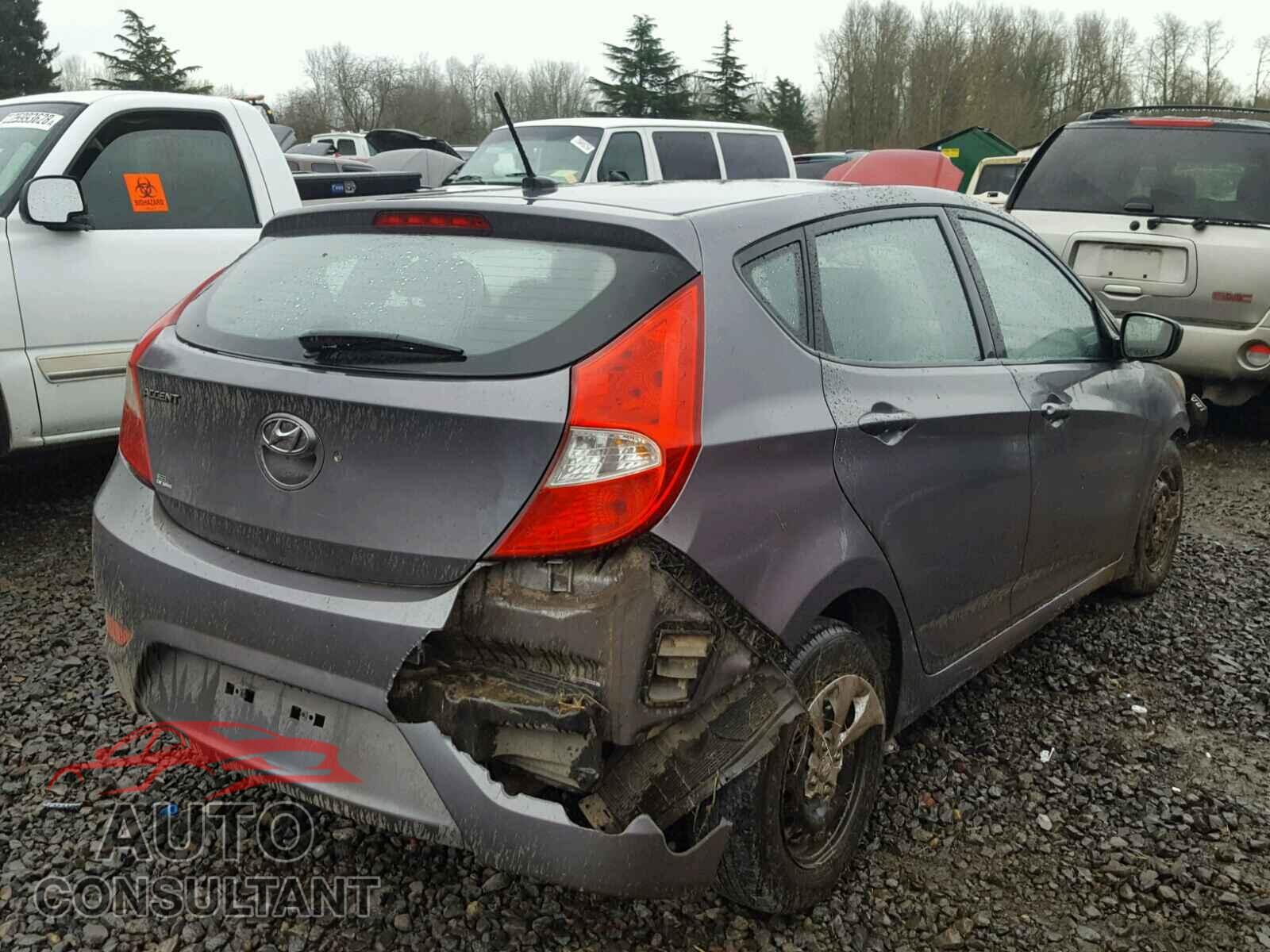 HYUNDAI ACCENT 2015 - KMHCT5AE3FU198971