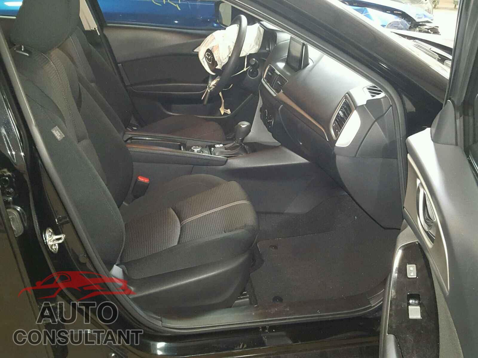 MAZDA 3 2017 - 3MZBN1U74HM131476