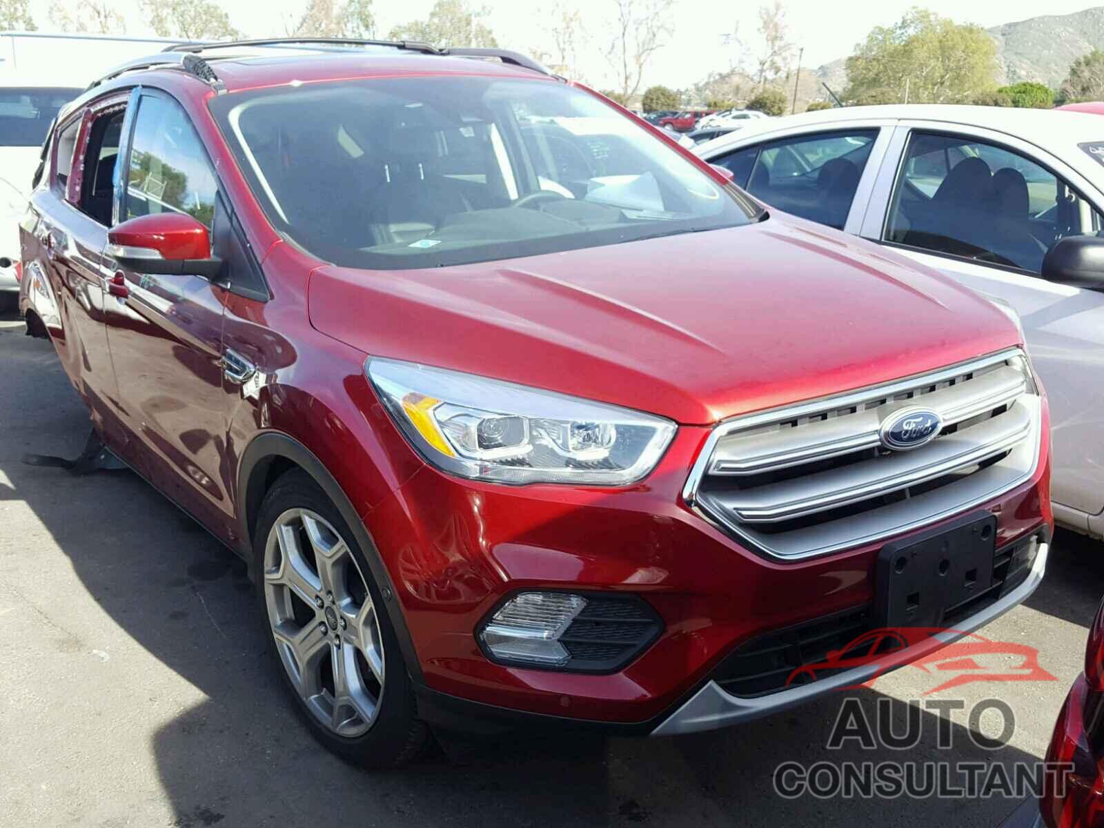 FORD ESCAPE 2017 - 1FMCU0J97HUE74185