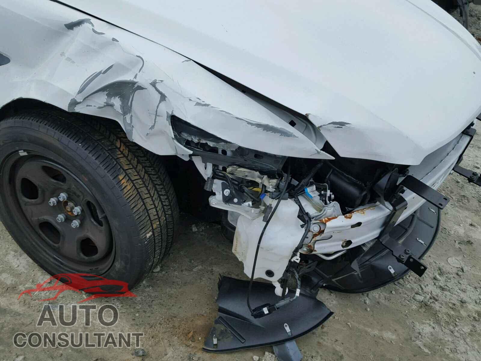 FORD TAURUS 2016 - 1FAHP2MT1GG132383