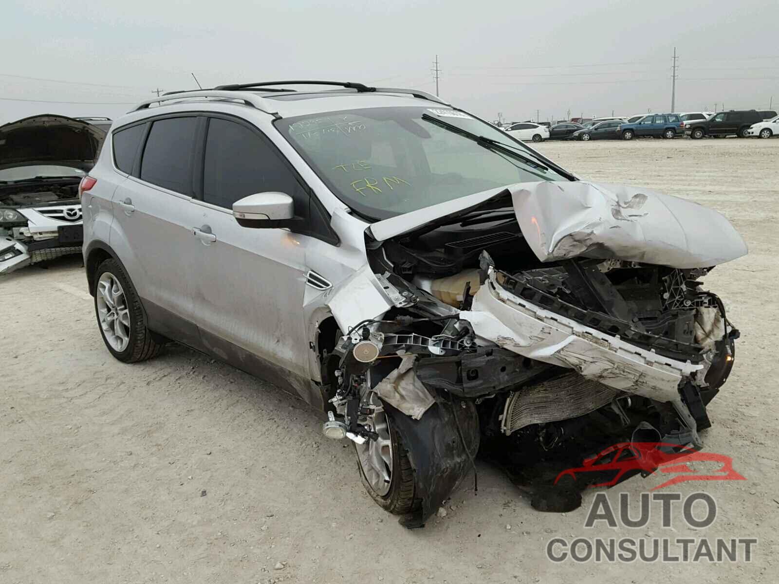 FORD ESCAPE 2015 - 1FMCU0J92FUA41645