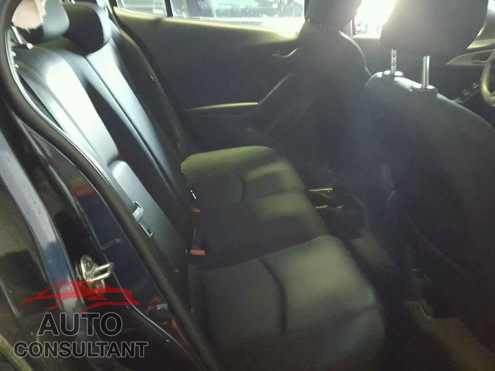 MAZDA 3 2017 - 3MZBN1U77HM115756