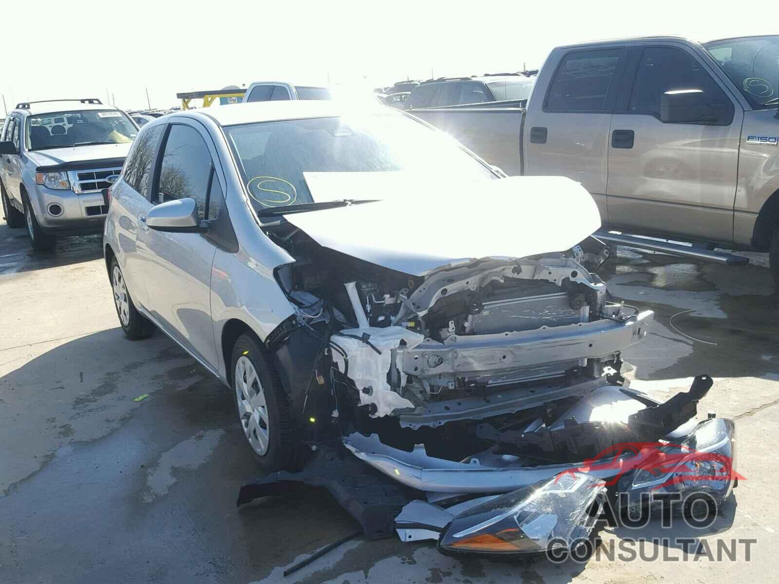 TOYOTA YARIS 2018 - VNKJTUD36JA091074