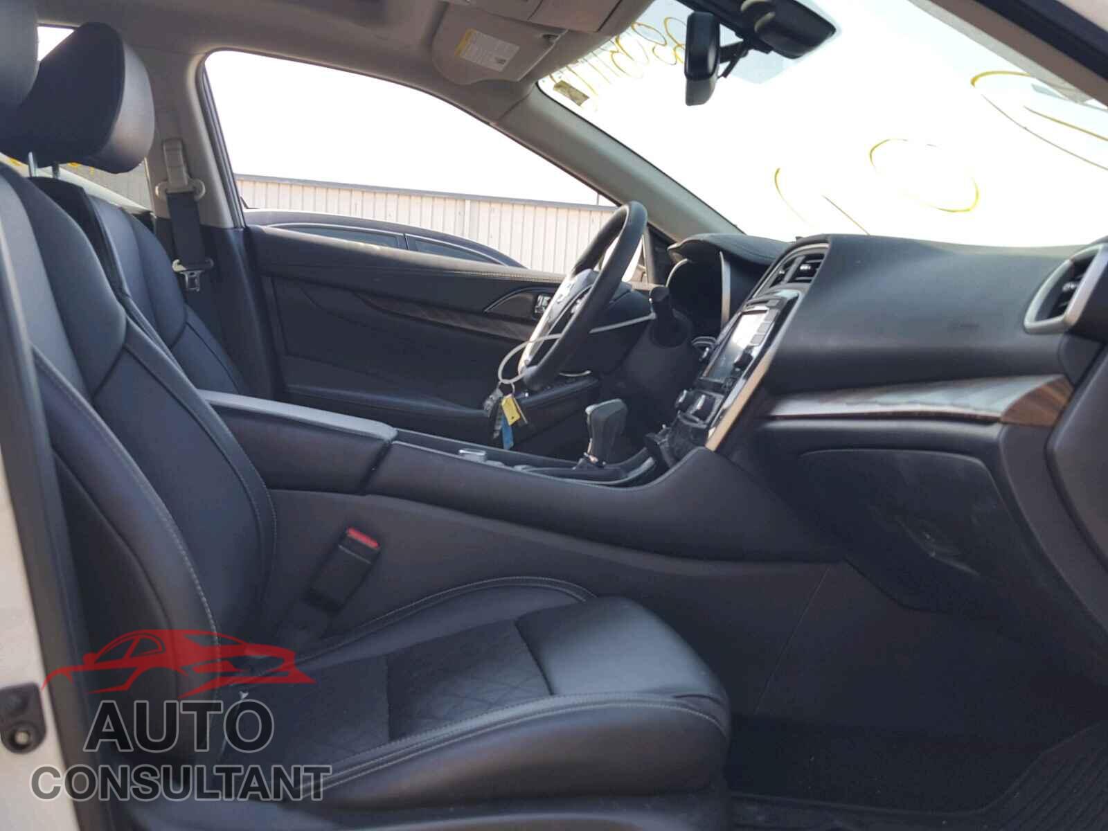NISSAN MAXIMA 2017 - 1N4AA6AP2HC413215