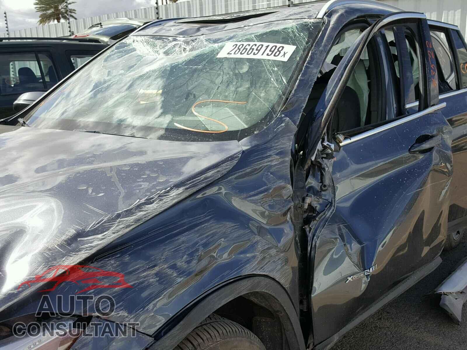 BMW X1 2016 - WBXHT3C30GP889355