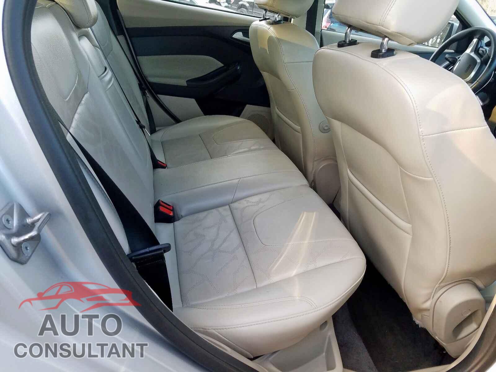 FORD FOCUS 2014 - 1FADP3R49EL308610