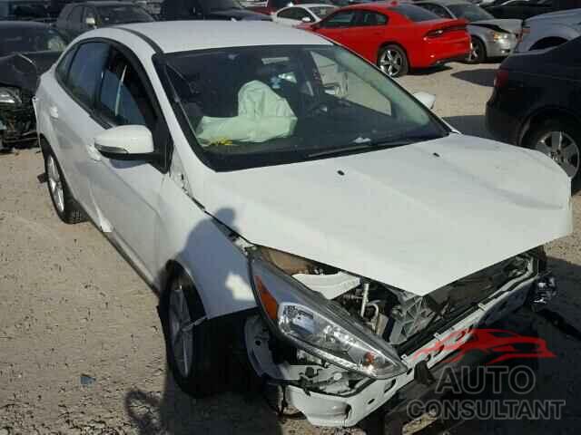 FORD FOCUS 2015 - 1FADP3F29FL341482