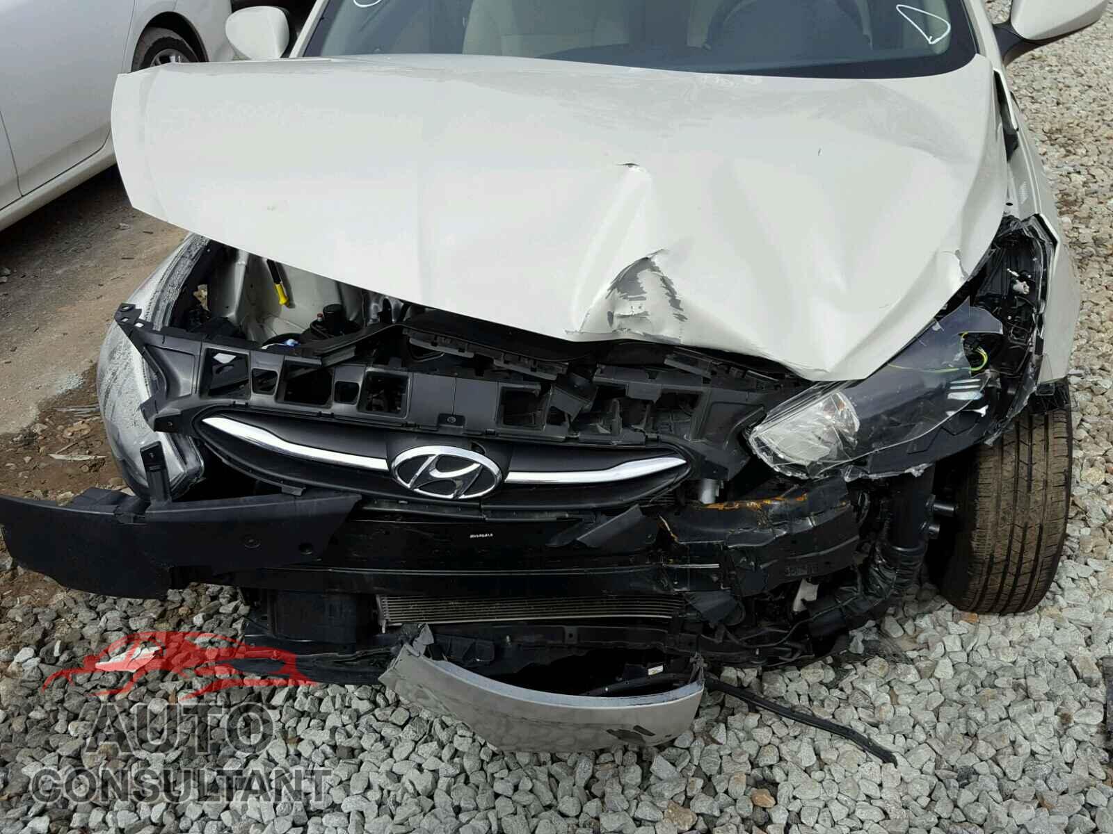HYUNDAI ACCENT 2015 - KMHCT4AE2FU889032