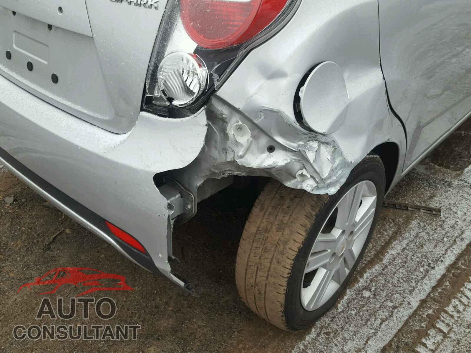 CHEVROLET SPARK 2015 - KL8CB6S97FC807346
