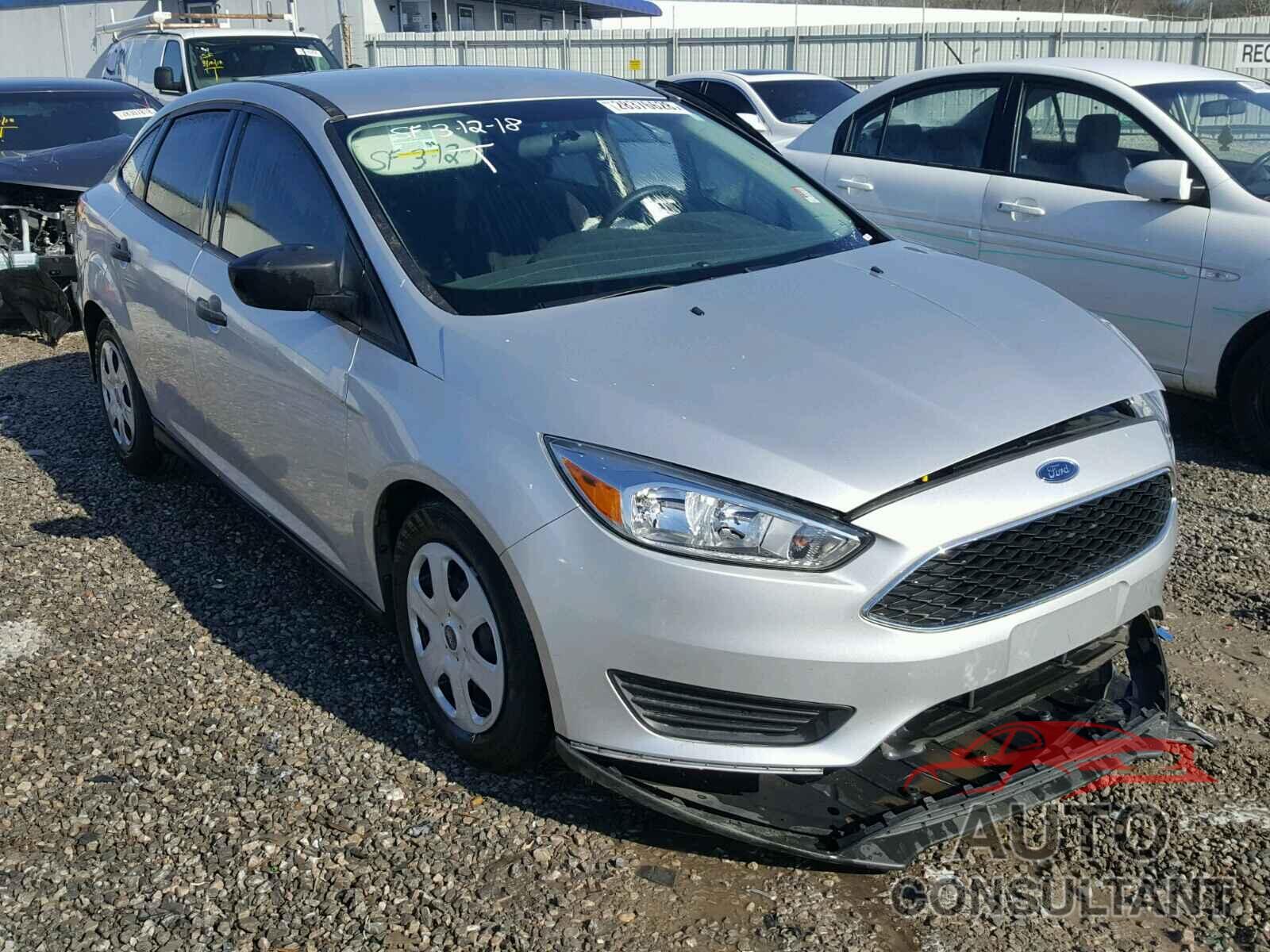 FORD FOCUS 2015 - 1FADP3E26FL381746