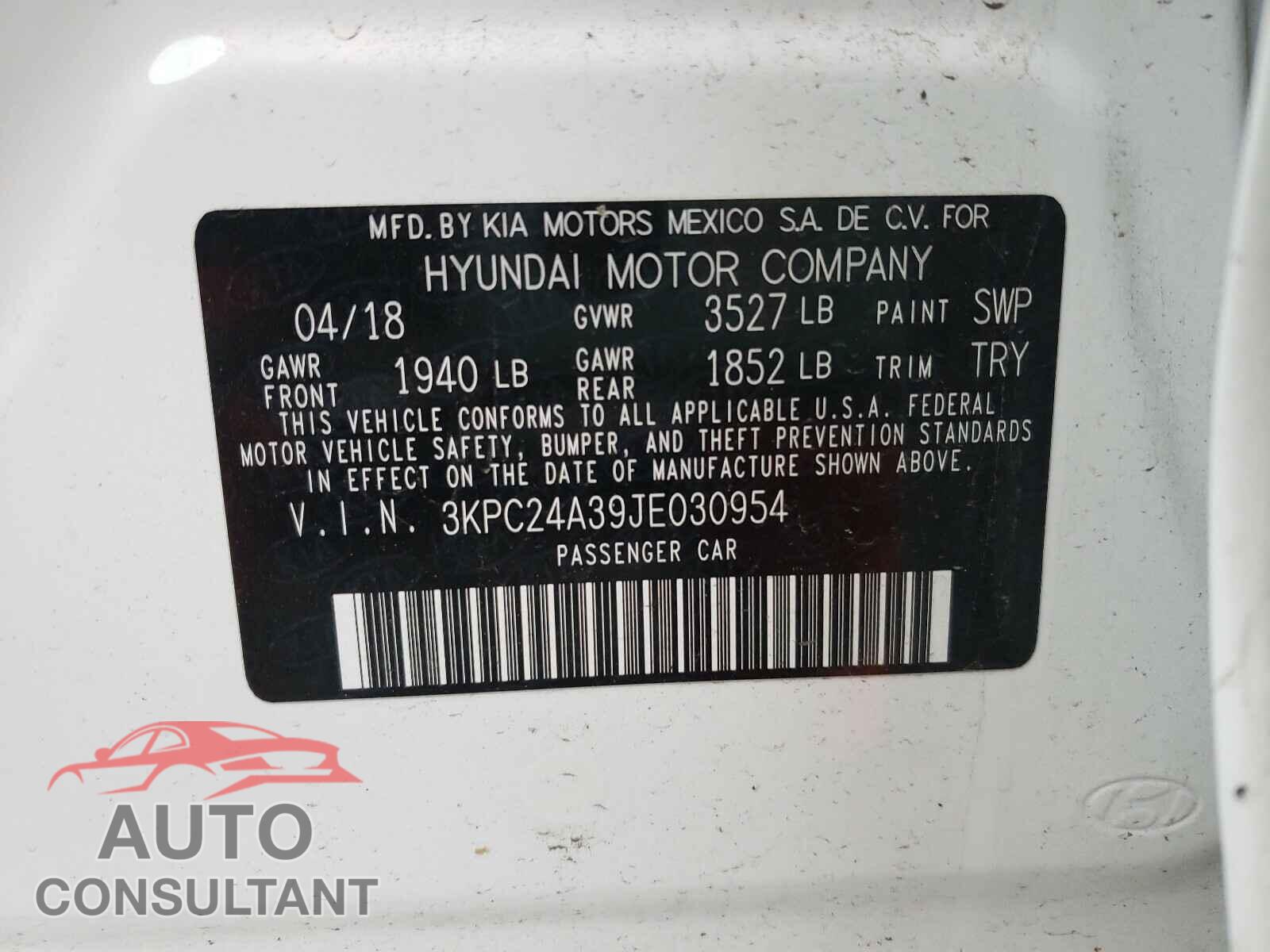 HYUNDAI ACCENT 2018 - 3KPC24A39JE030954