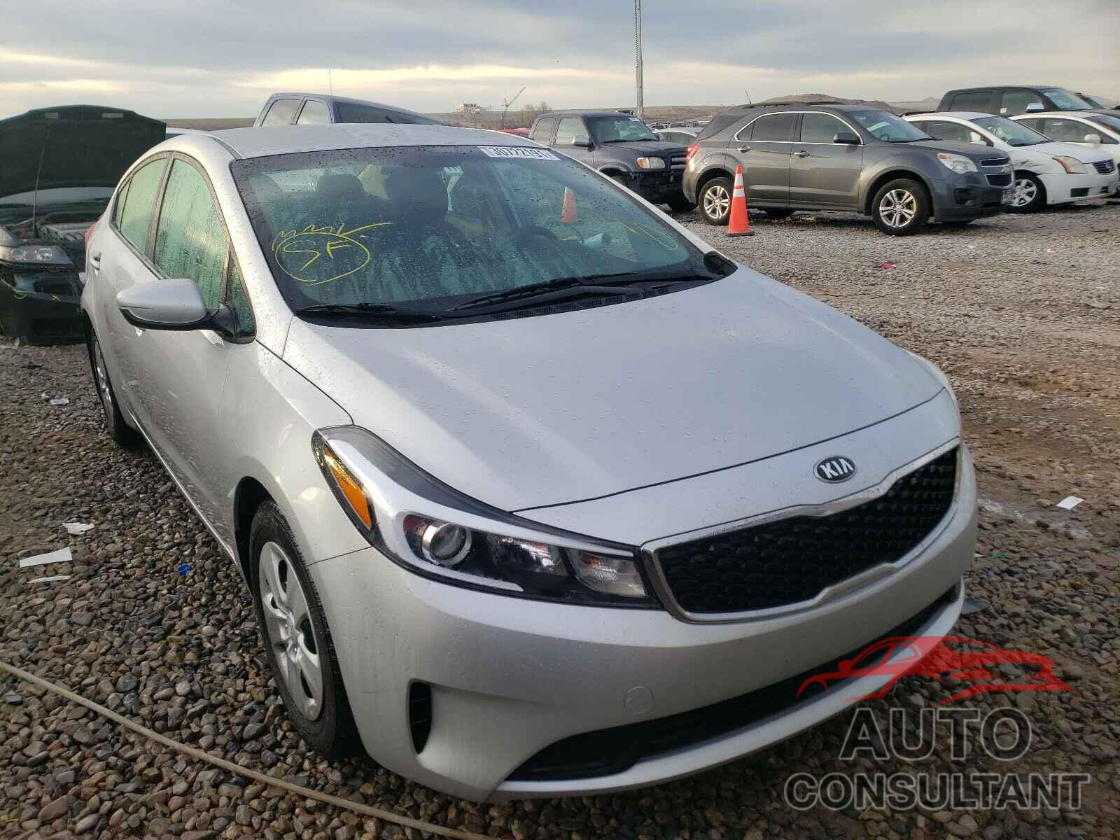 KIA FORTE 2018 - 3KPFK4A75JE189230