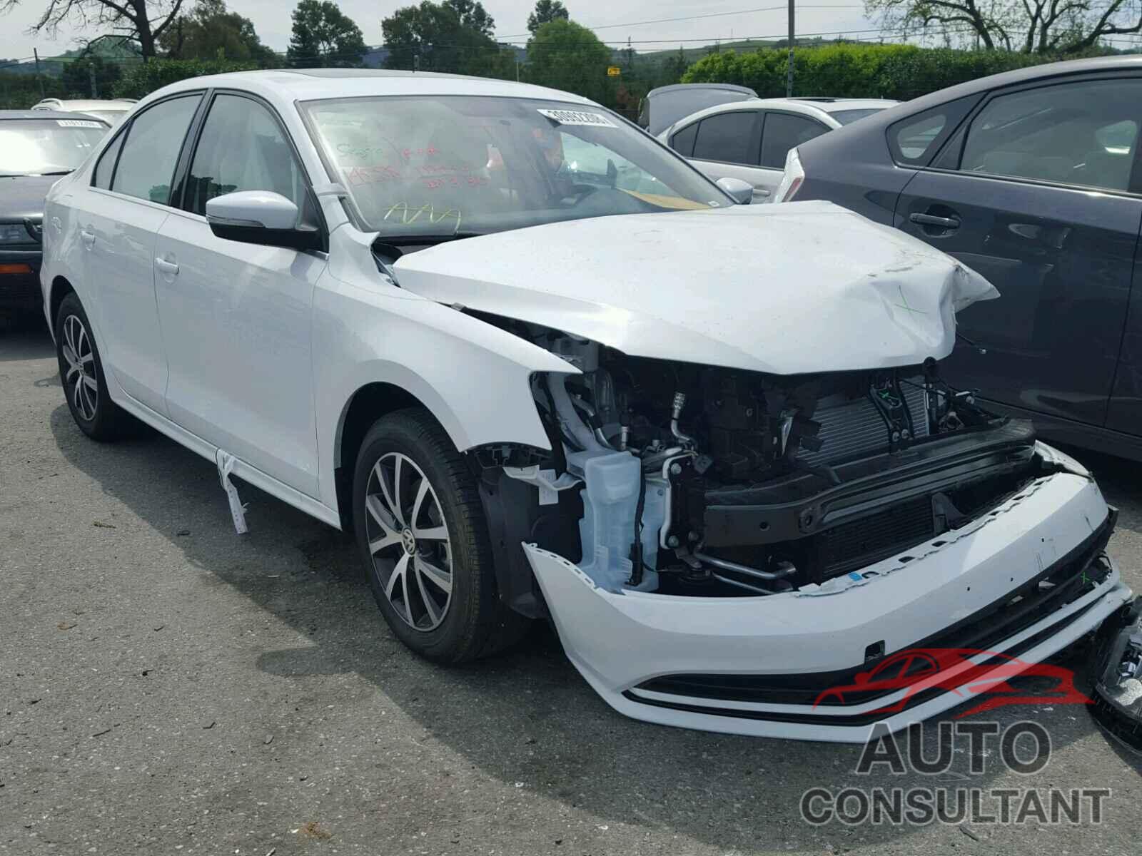 VOLKSWAGEN JETTA 2018 - 3VWDB7AJ0JM256484