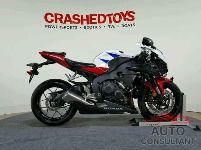 HONDA CBR CYCLE 2015 - JH2SC5900FK700332