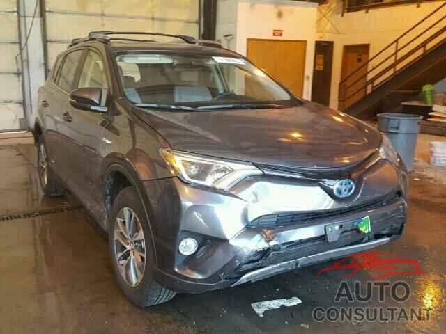 TOYOTA RAV4 2017 - JTMRJREV5HD089596