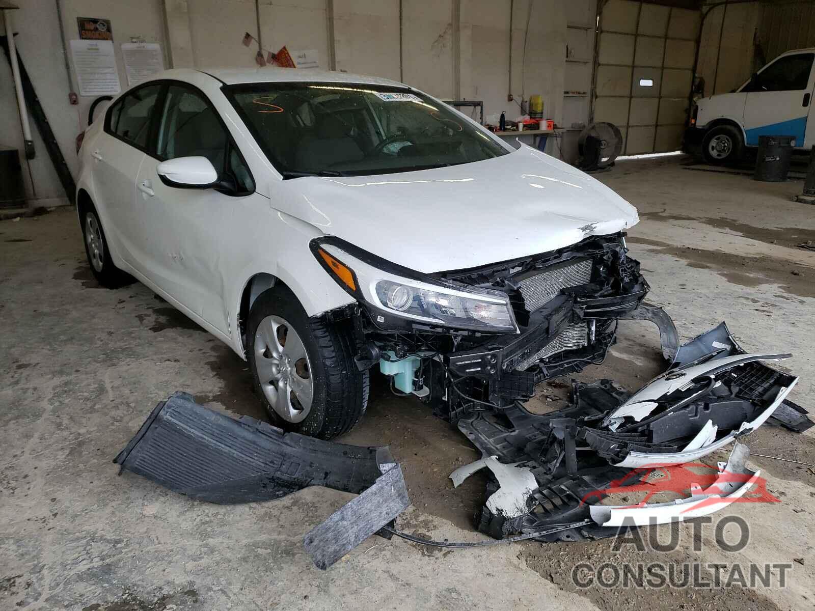KIA FORTE 2017 - 3KPFK4A76HE020635