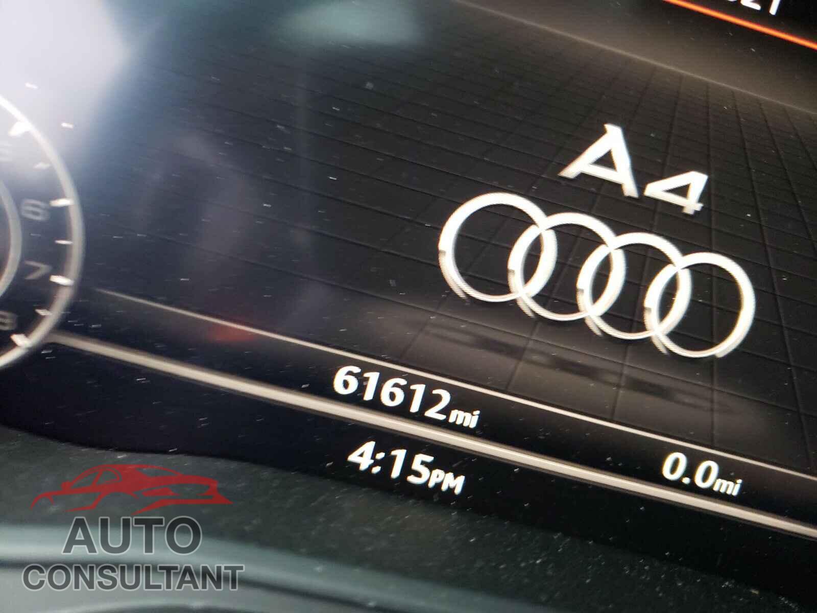 AUDI A4 2017 - WAUMNAF45HN023871